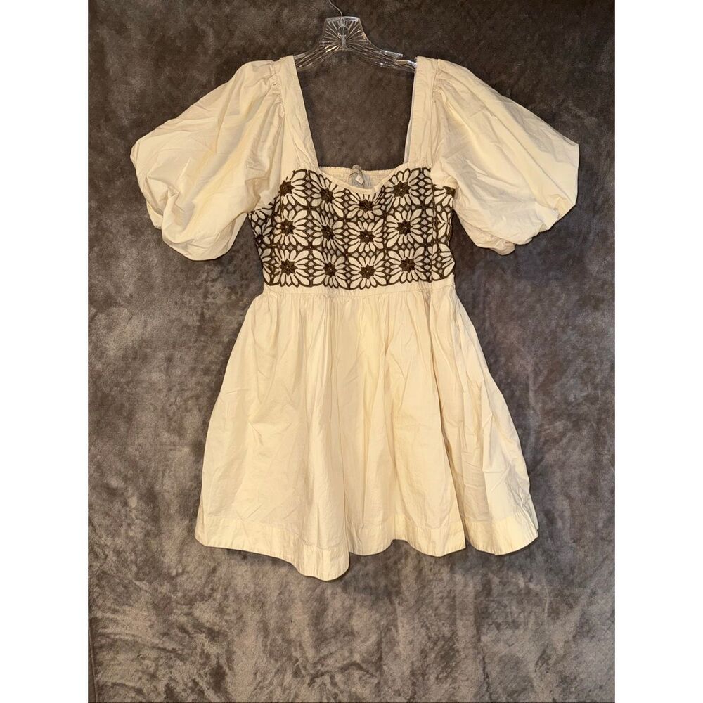 Love the Label Anthropologie Cream Crochet Bubble Sleeve Mini Dress Lg #769